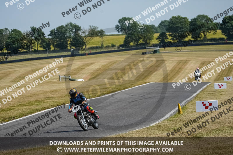 cadwell park;cadwell park photographs;cadwell trackday photographs;enduro digital images;event digital images;eventdigitalimages;peter wileman photography;racing digital images;trackday digital images;trackday photos